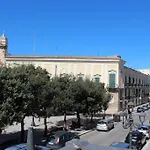 Il Castello Del Re Alojamento de Acomodação e Pequeno-almoço Bitonto